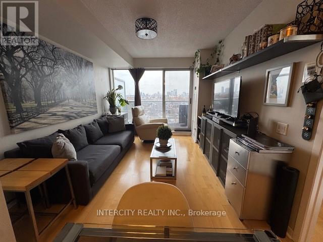 712 - 1050 The Queensway Avenue, Toronto, Ontario  M8Z 0A8 - Photo 14 - W12023031