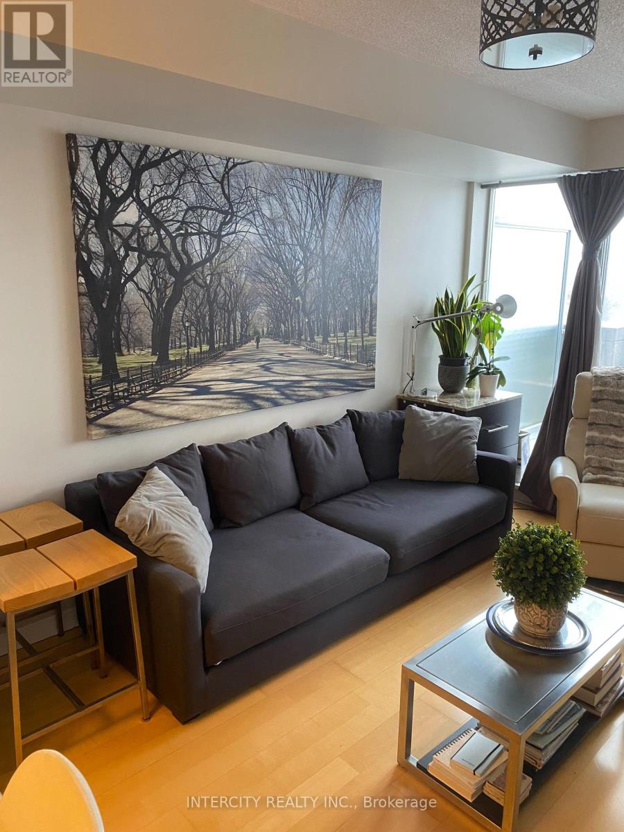 712 - 1050 The Queensway Avenue, Toronto, Ontario  M8Z 0A8 - Photo 11 - W12023031