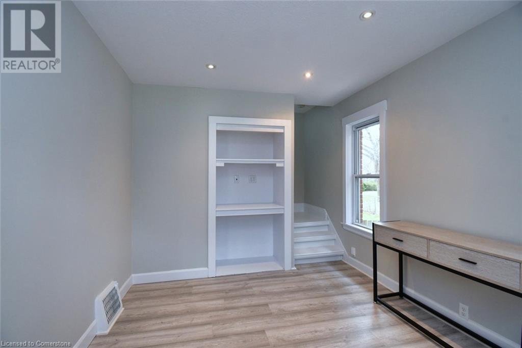 82 Alpine Avenue, Hamilton, Ontario  L9A 1A6 - Photo 3 - 40721293