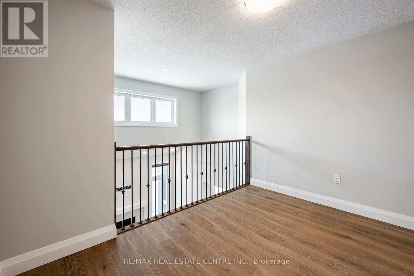 3 Grundy Crescent, East Luther Grand Valley, Ontario  L9W 7S7 - Photo 36 - X12068164