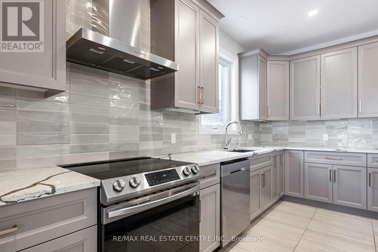 3 Grundy Crescent, East Luther Grand Valley, Ontario  L9W 7S7 - Photo 11 - X12068164