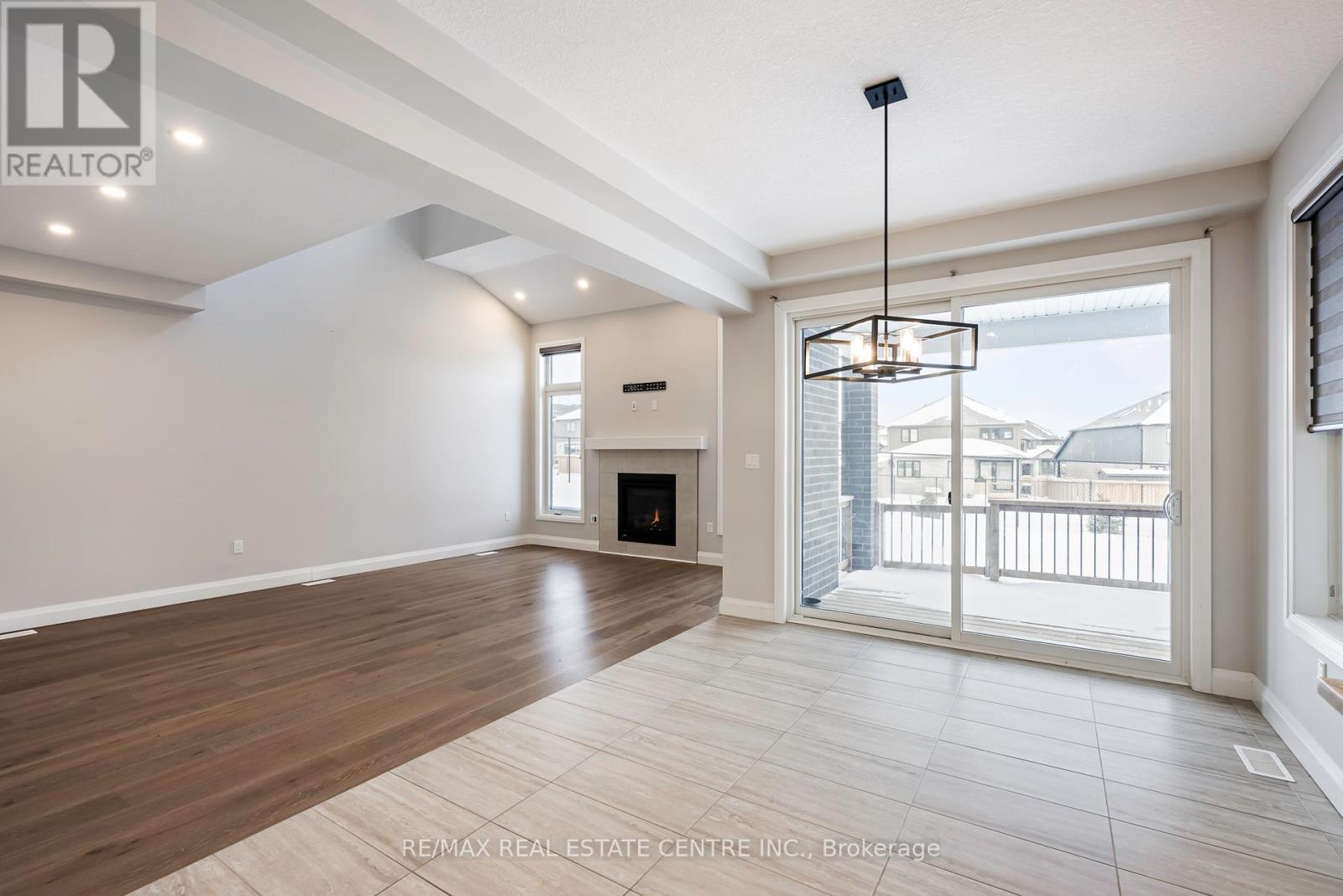 3 Grundy Crescent, East Luther Grand Valley, Ontario  L9W 7S7 - Photo 12 - X12068164