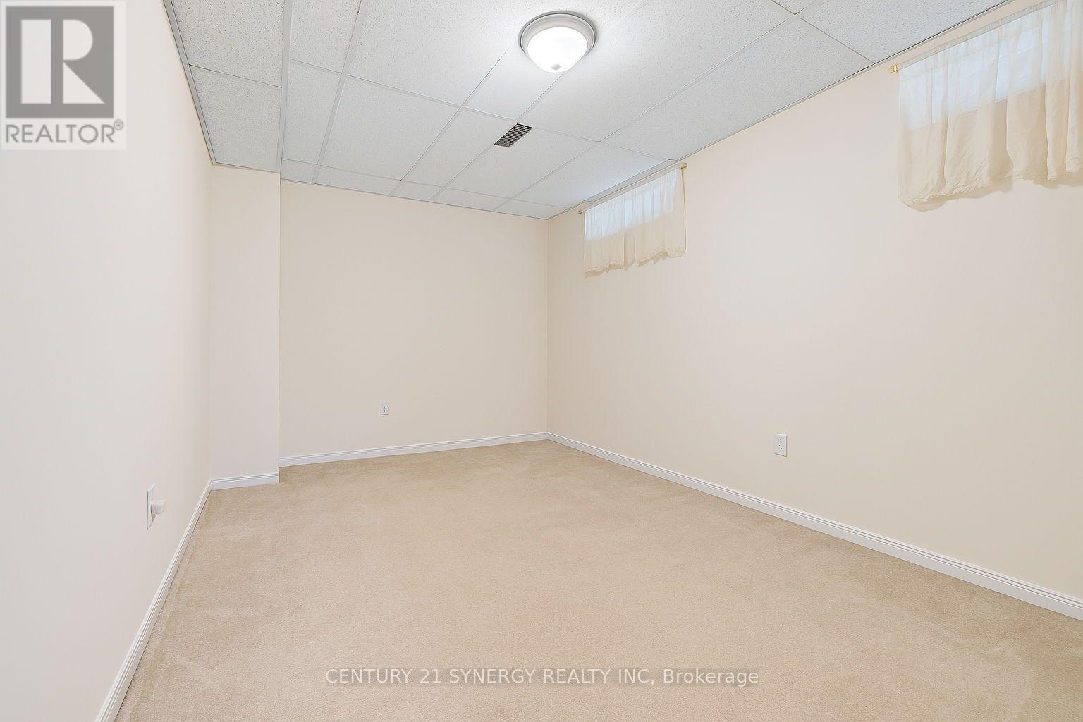 861 Karsh Drive, Ottawa, Ontario  K1G 4T9 - Photo 36 - X12195036