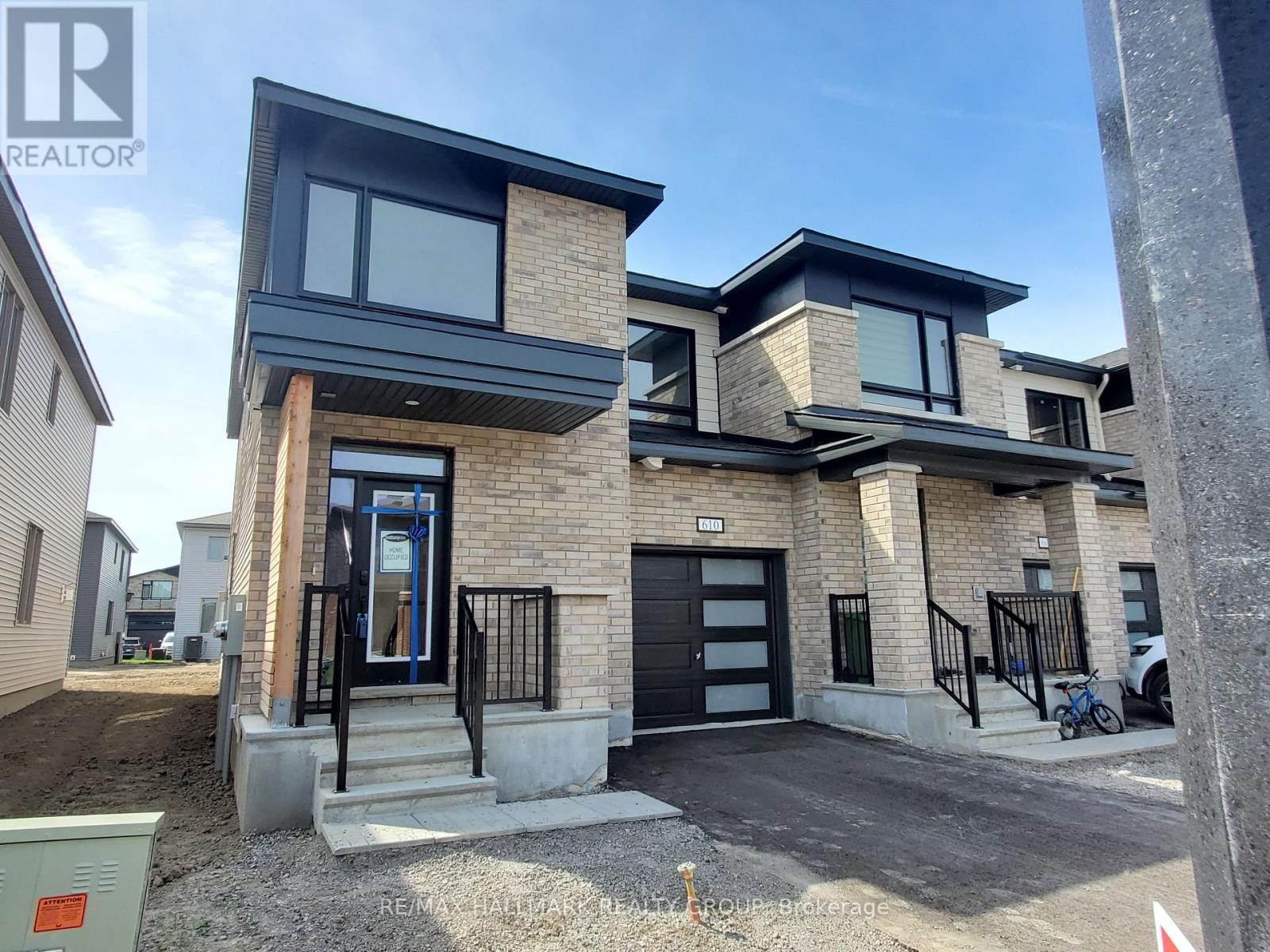 610 Fenwick Way, Ottawa, Ontario  K2J 7E5 - Photo 1 - X12195058