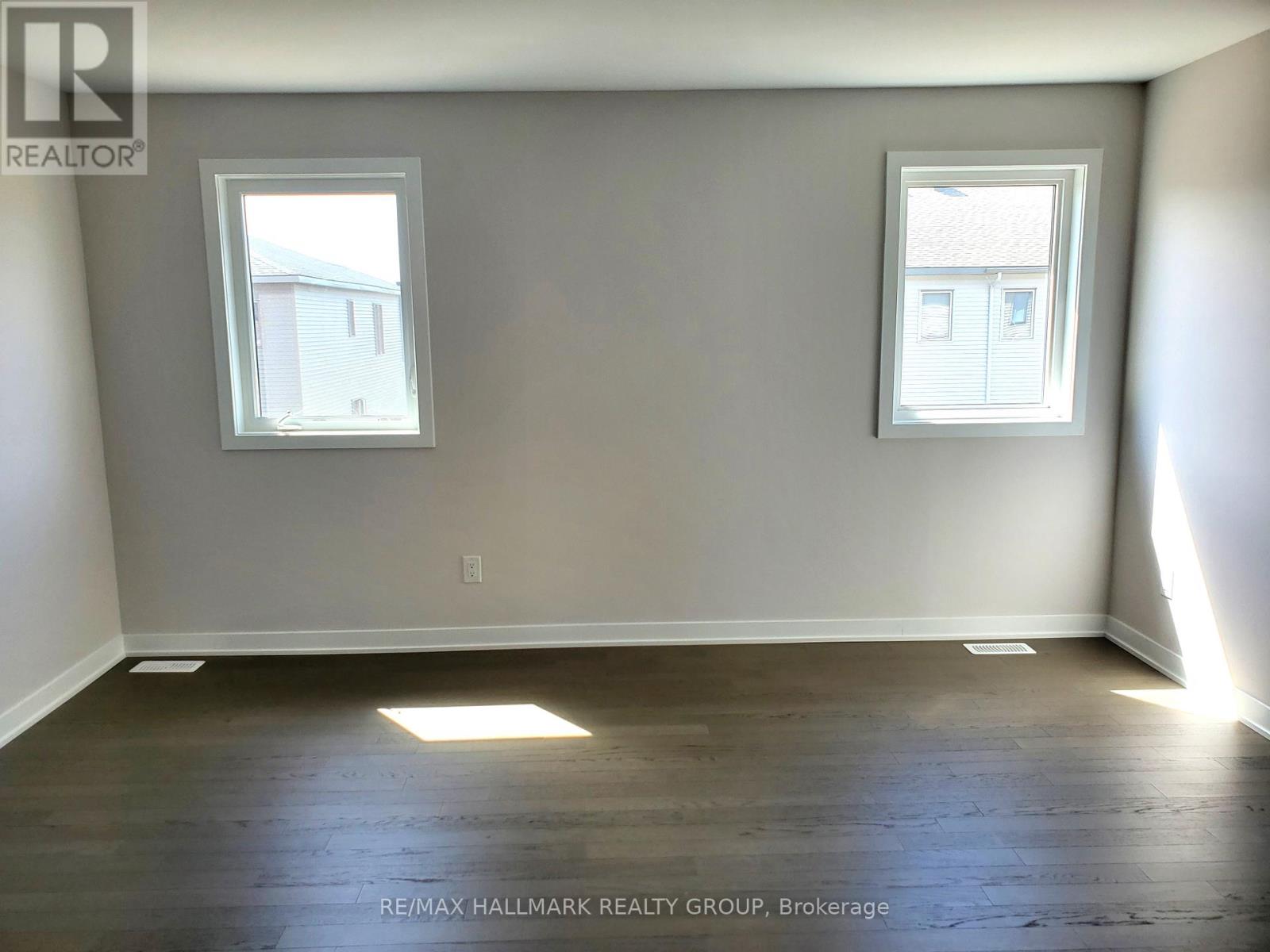 610 Fenwick Way, Ottawa, Ontario  K2J 7E5 - Photo 19 - X12195058
