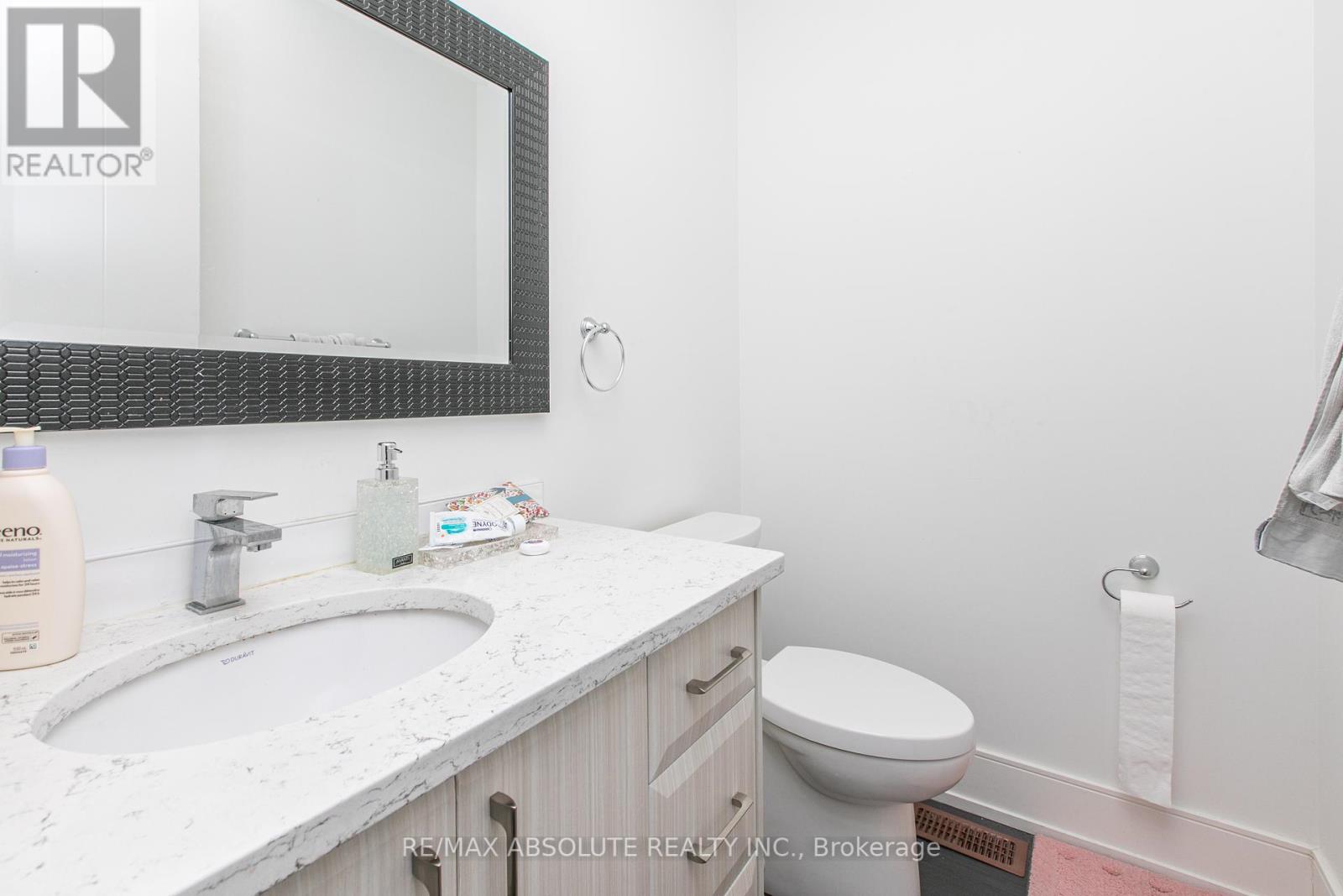 1 - 246 Westhaven Crescent, Ottawa, Ontario  K1Z 7G3 - Photo 10 - X12195104