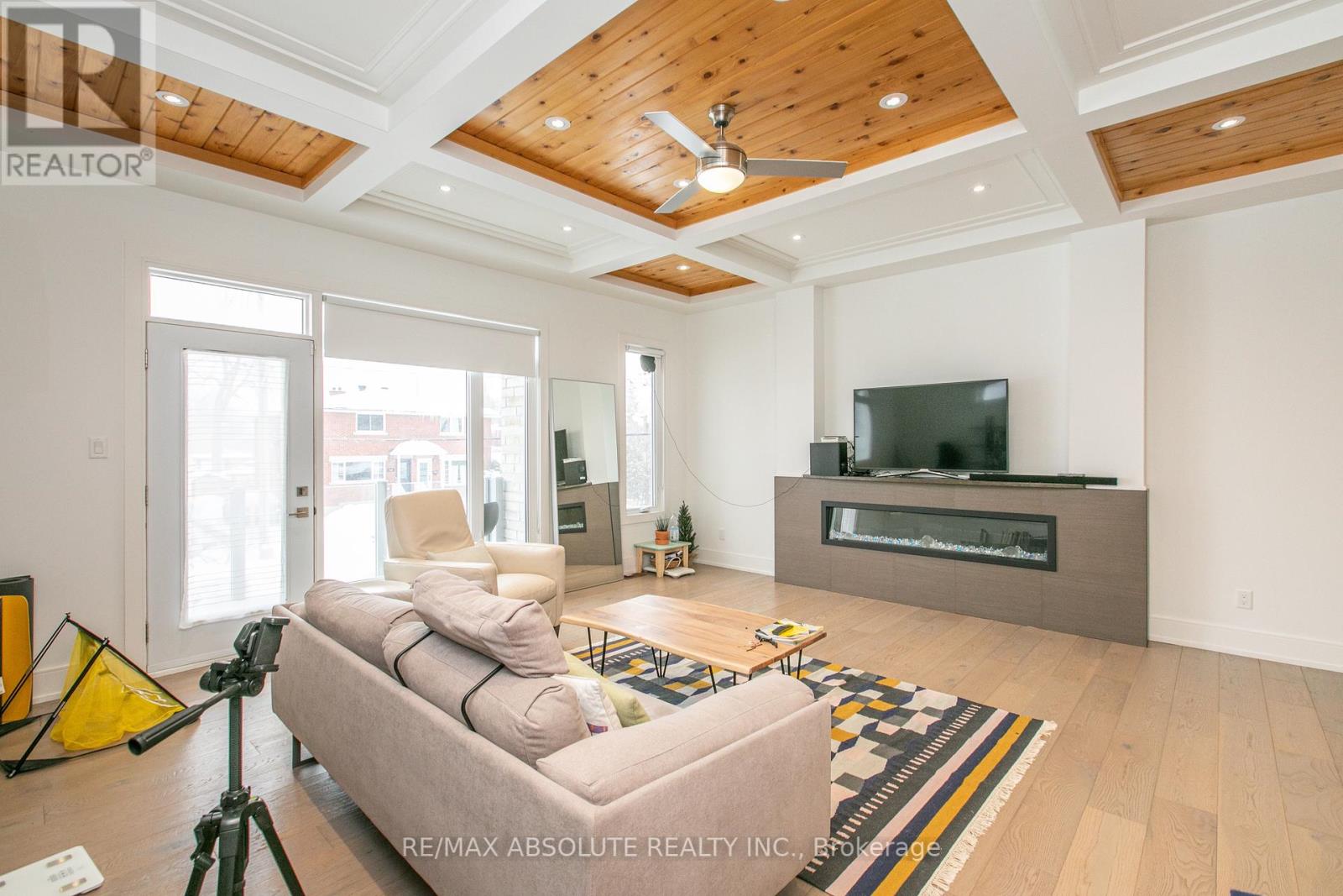 1 - 246 Westhaven Crescent, Ottawa, Ontario  K1Z 7G3 - Photo 6 - X12195104
