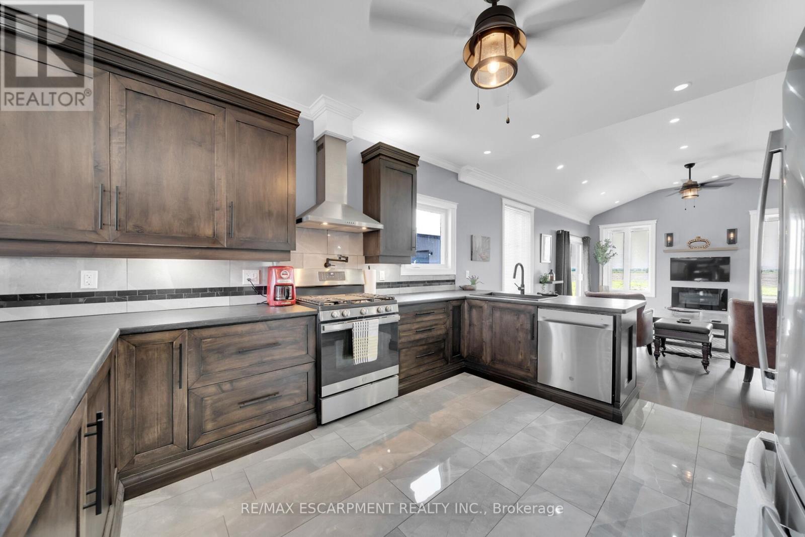 1163 Kohler Road, Haldimand, Ontario  N0A 1E0 - Photo 13 - X12194810