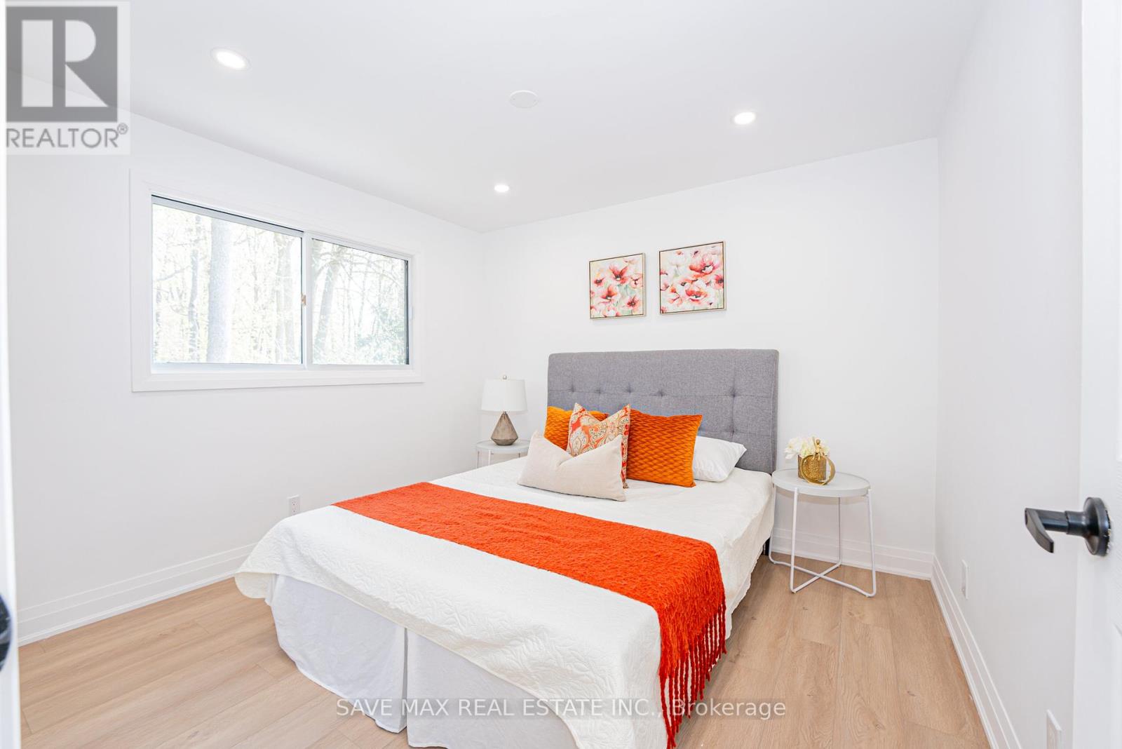 281 Parkmount Drive, Waterloo, Ontario  N2L 5R4 - Photo 26 - X12194835