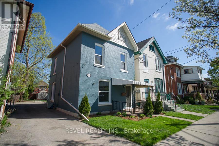 172 Sheridan Street, Brantford, Ontario  N3S 4P8 - Photo 2 - X12194871
