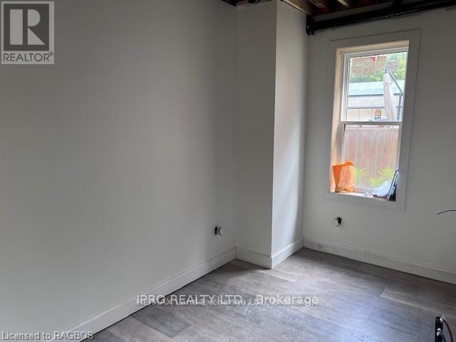 932 Queen Street W, Kincardine, Ontario  N2Z 2Y2 - Photo 15 - X12194903