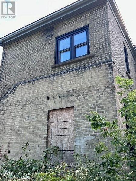 932 Queen Street W, Kincardine, Ontario  N2Z 2Y2 - Photo 6 - X12194903