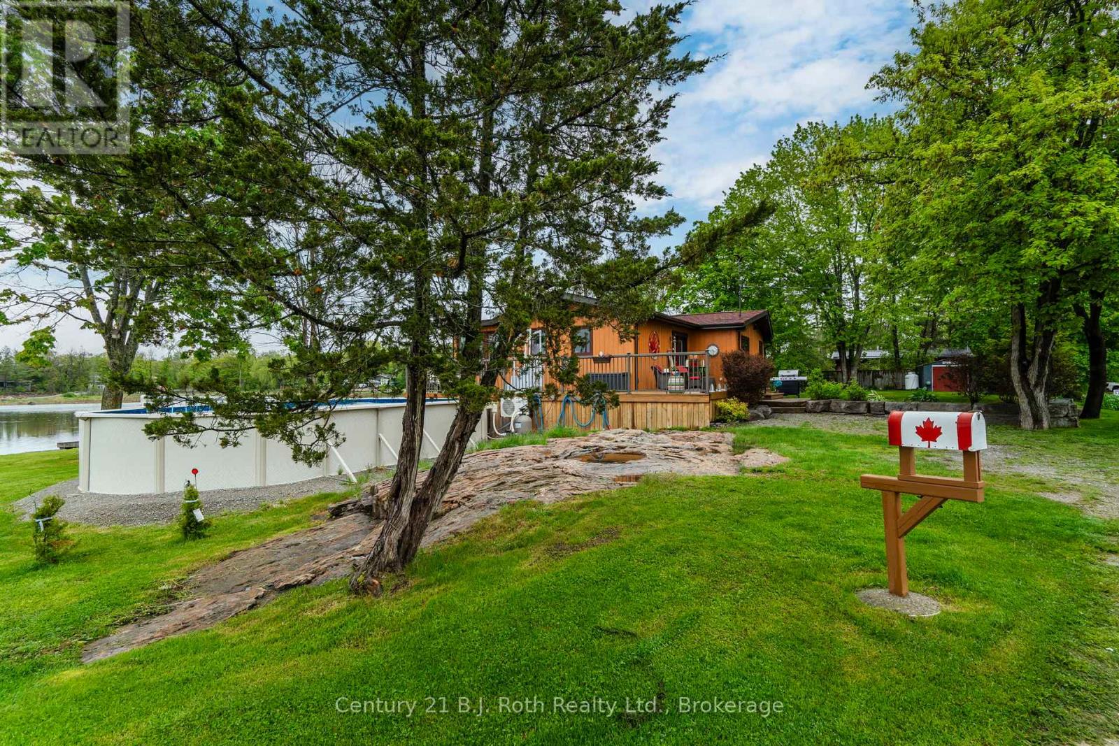 24 Wilcox Road, Tay, Ontario  L0K 2C0 - Photo 29 - S12194926