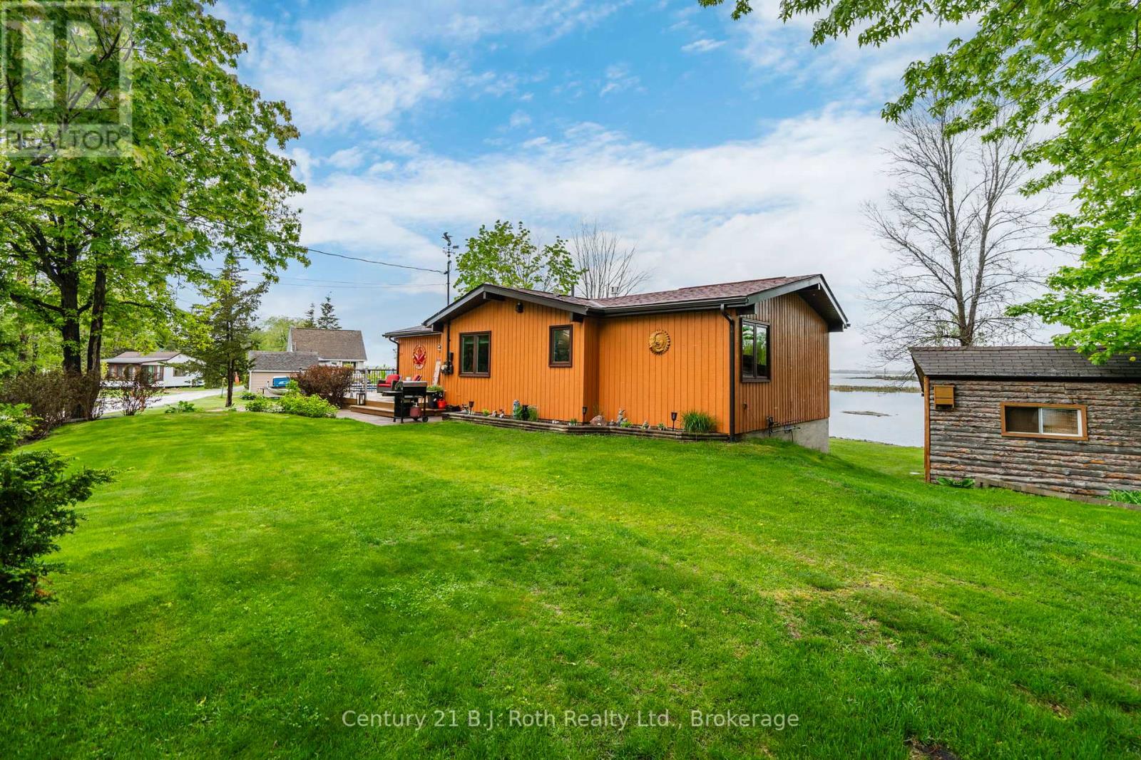 24 Wilcox Road, Tay, Ontario  L0K 2C0 - Photo 34 - S12194926