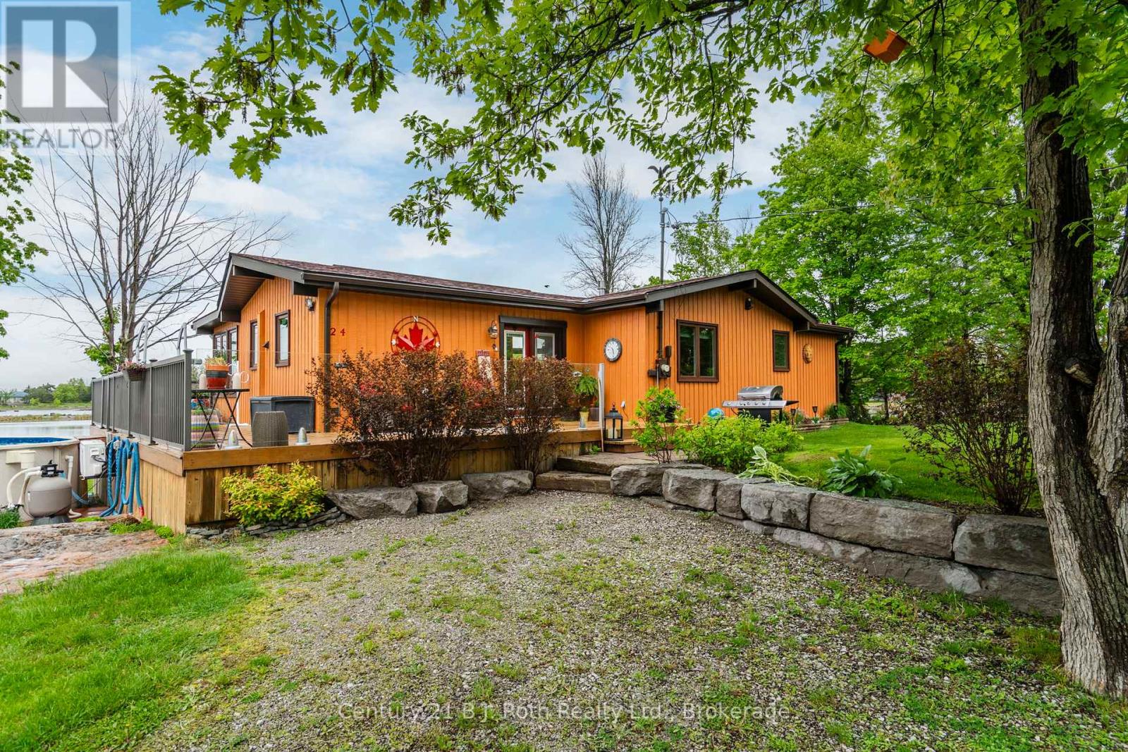 24 Wilcox Road, Tay, Ontario  L0K 2C0 - Photo 35 - S12194926