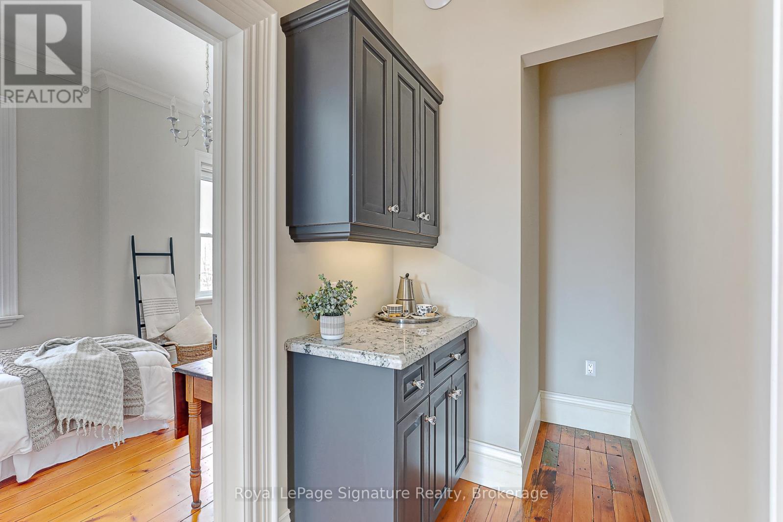 49 Denmark Street, Meaford, Ontario  N4L 1B9 - Photo 21 - X12195094