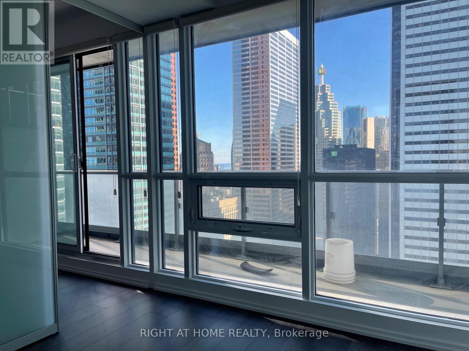 4010 - 70 Temperance Street, Toronto, Ontario  M5H 0B1 - Photo 8 - C12116889