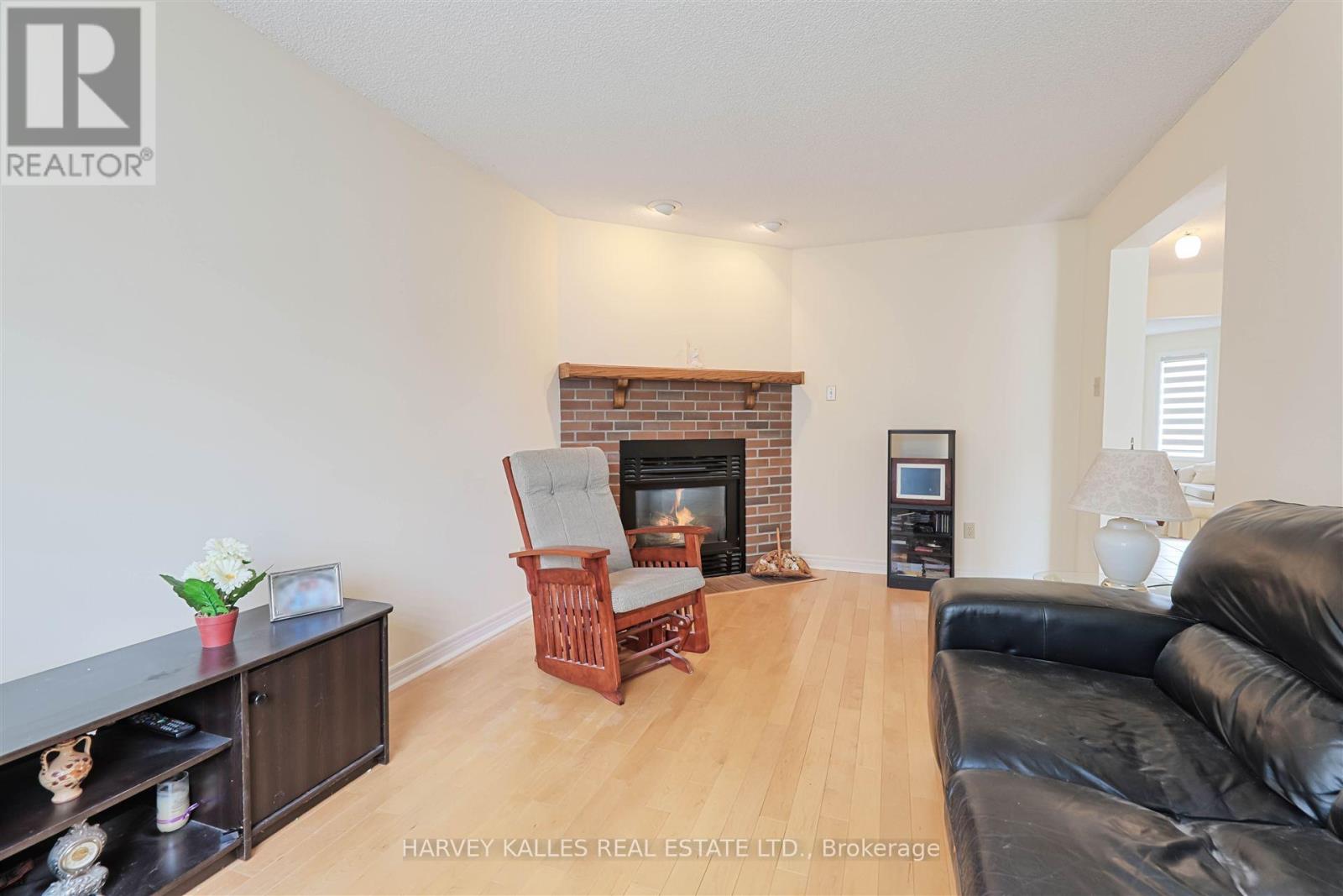 5108 Heatherleigh Avenue, Mississauga, Ontario  L5V 1M7 - Photo 17 - W12194671
