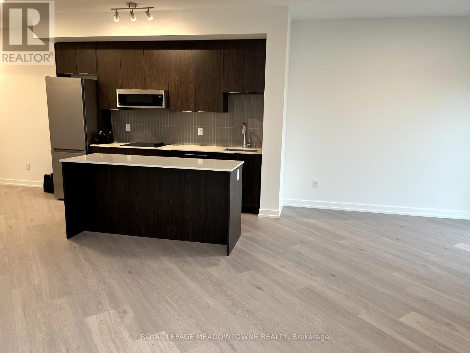 625 - 2501 Saw Whet Boulevard, Oakville, Ontario  L6M 5N2 - Photo 5 - W12169731