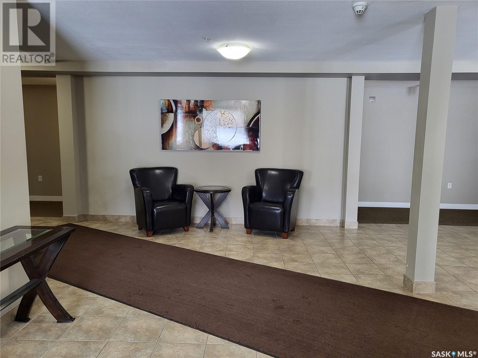 404 308 Petterson Drive, Estevan, Saskatchewan  S4A 2B8 - Photo 2 - SK008248