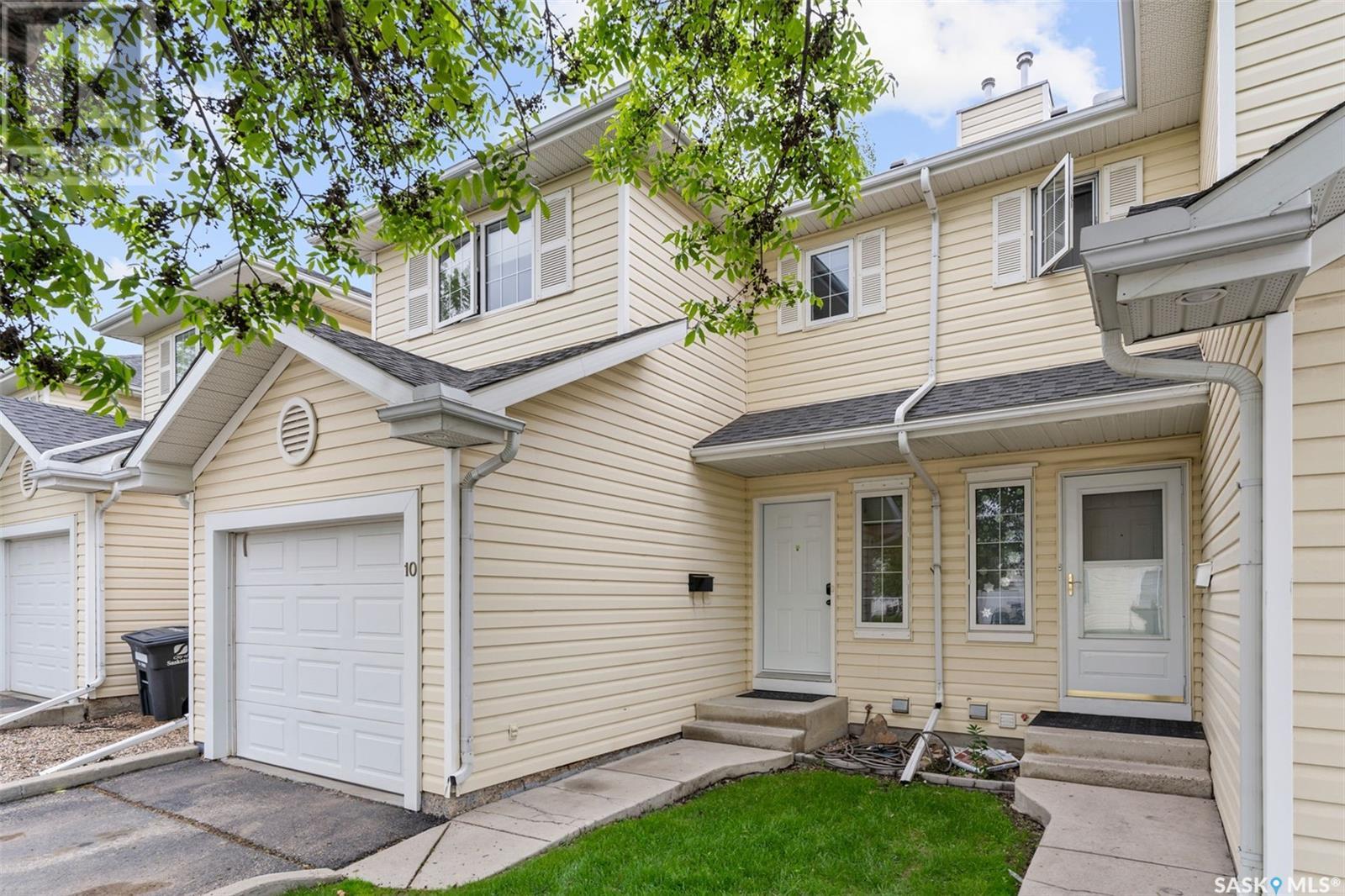 Property at 10 111 Fairbrother CRESCENT image 3
