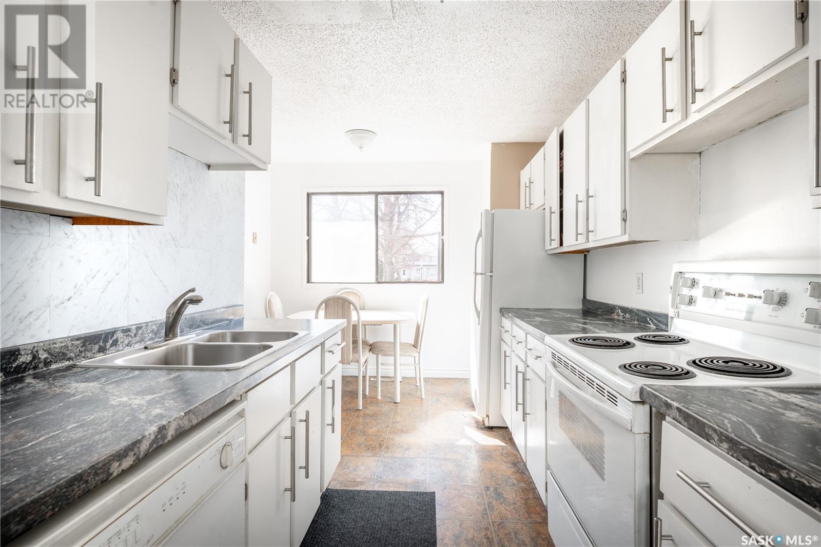 46 330 Haight Crescent, Saskatoon, Saskatchewan  S7H 4V9 - Photo 6 - SK008179
