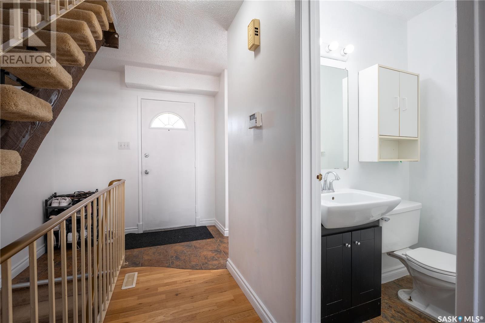 46 330 Haight Crescent, Saskatoon, Saskatchewan  S7H 4V9 - Photo 7 - SK008179