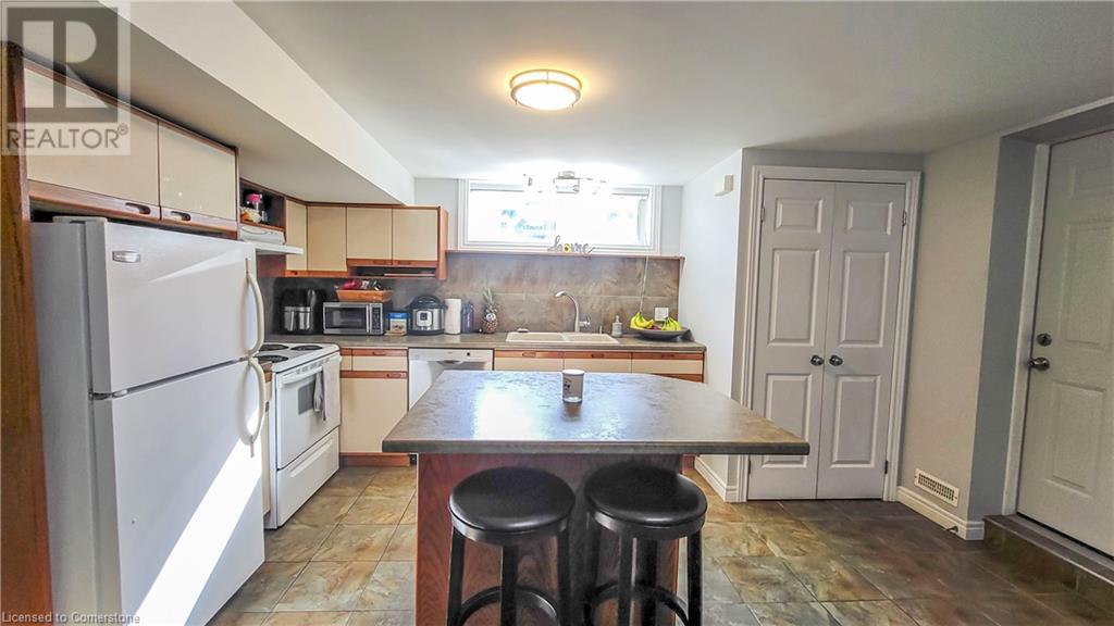 326 Victoria Street S Unit# B, Kitchener, Ontario  N2M 3A3 - Photo 4 - 40737086