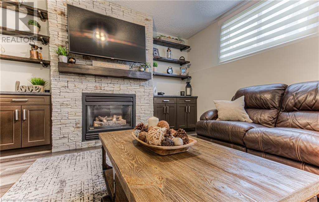 7 Ashley Court, Kitchener, Ontario  N2E 2Z6 - Photo 21 - 40737099