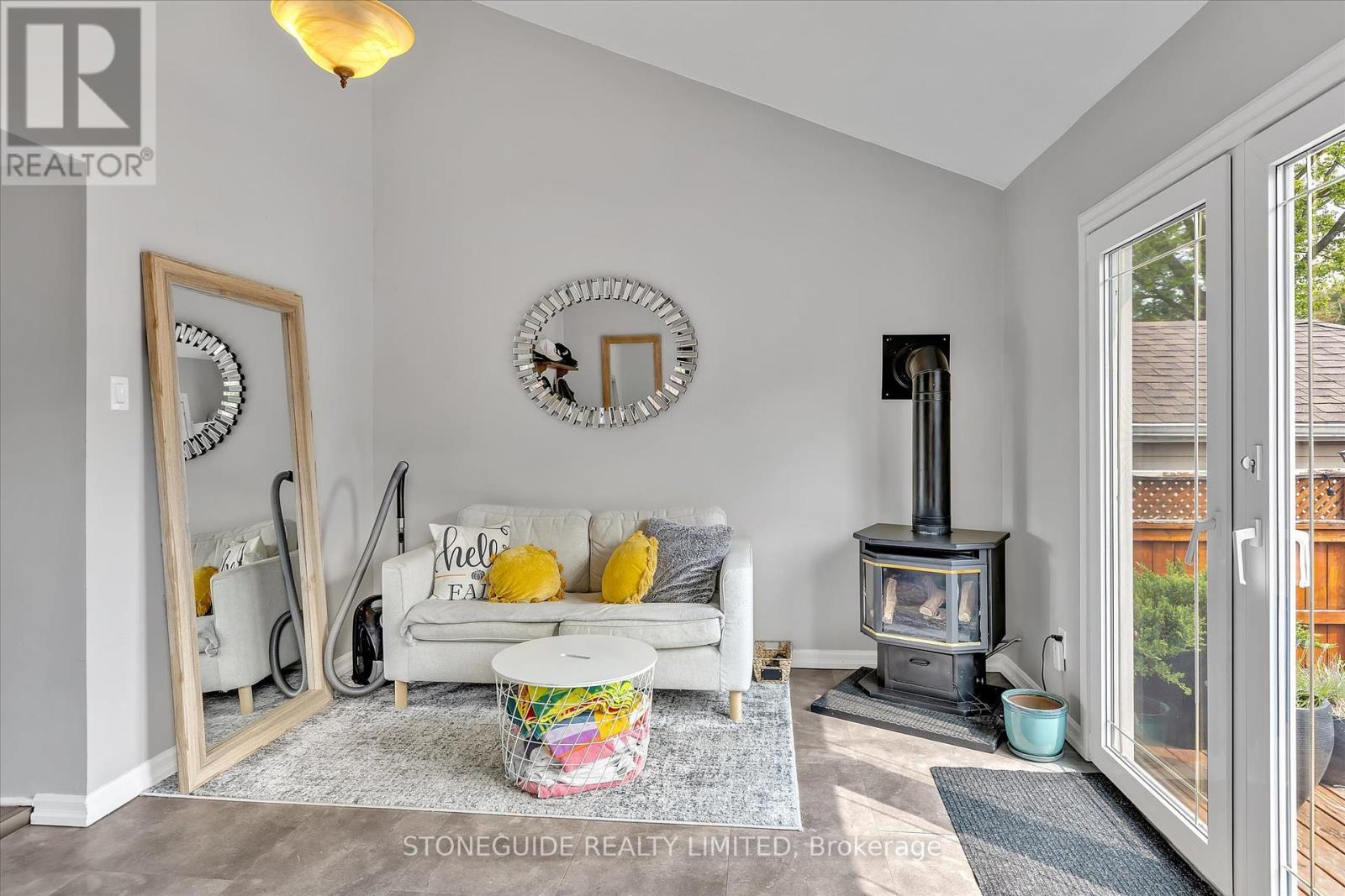 454 Mark Street, Peterborough East, Ontario  K9H 1V9 - Photo 15 - X12195154