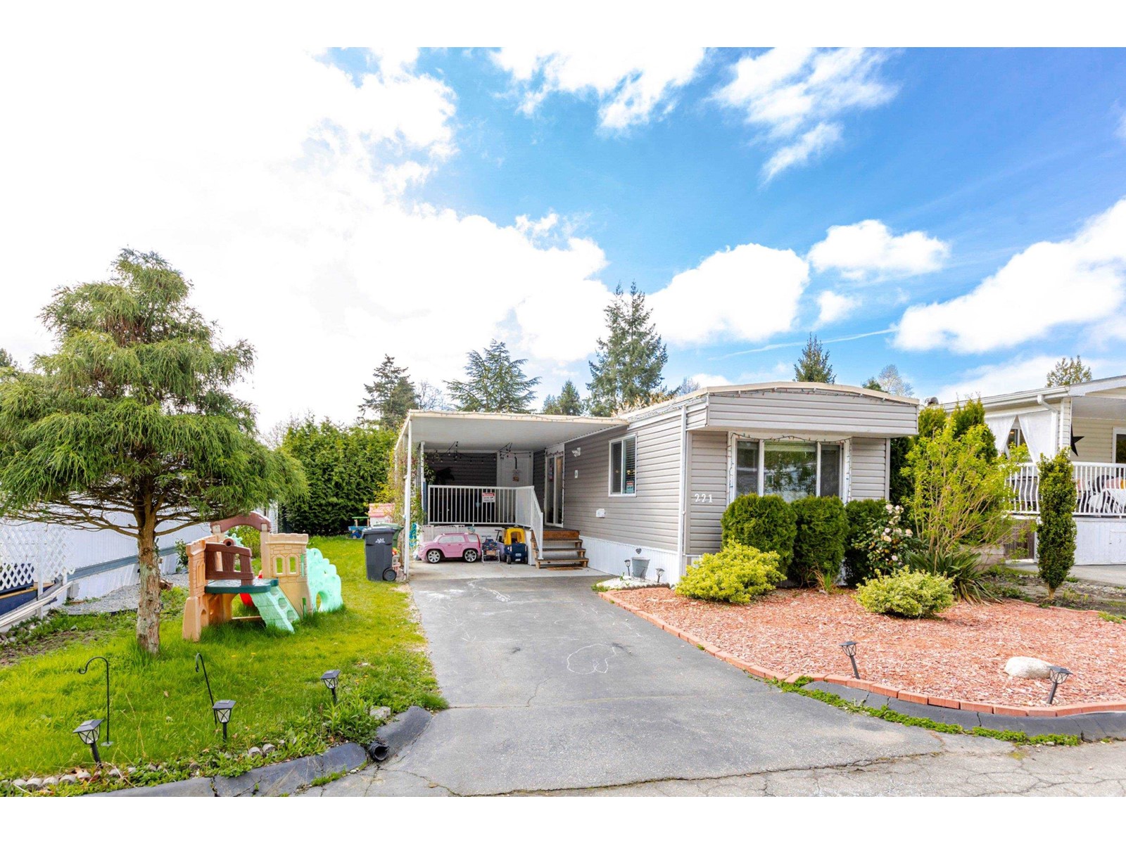 221 1840 160 STREET, surrey, British Columbia