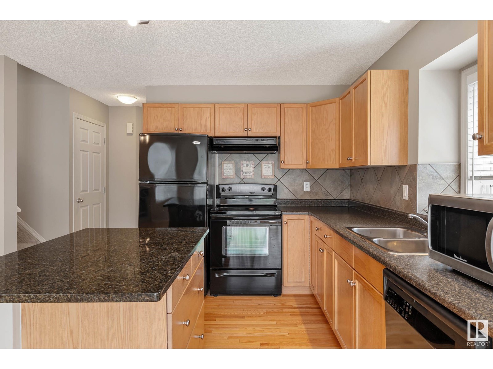 #18 1730 Leger Gate Ga Nw, Edmonton, Alberta  T6R 0R3 - Photo 11 - E4440245