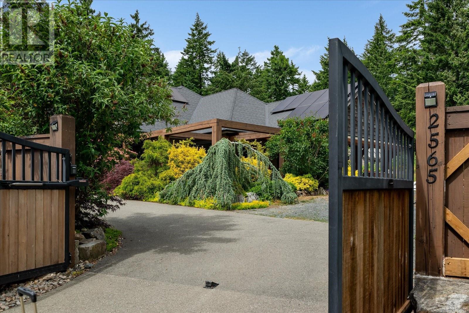 Property at 2565 La Selva Pl image 2