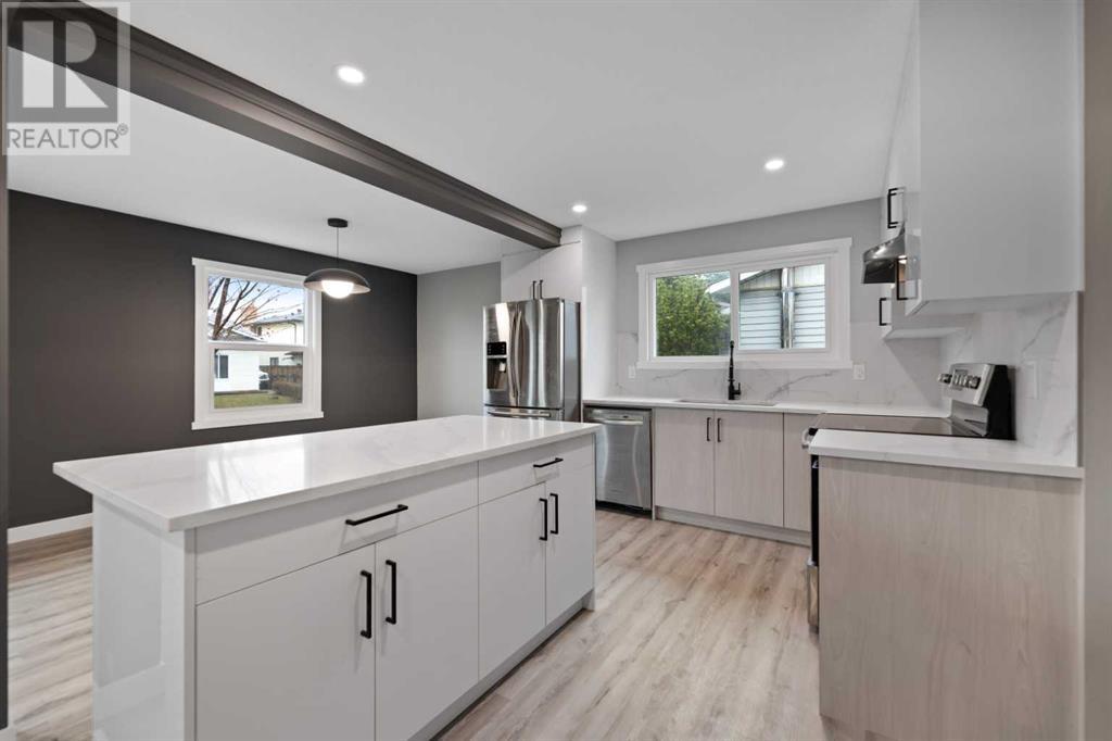 Property at 83 Whitaker Close NE image 3