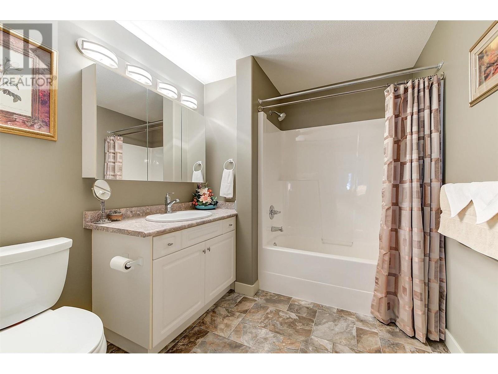 2300 Benvoulin Road Unit# 102, Kelowna, British Columbia  V1W 2C6 - Photo 17 - 10349429