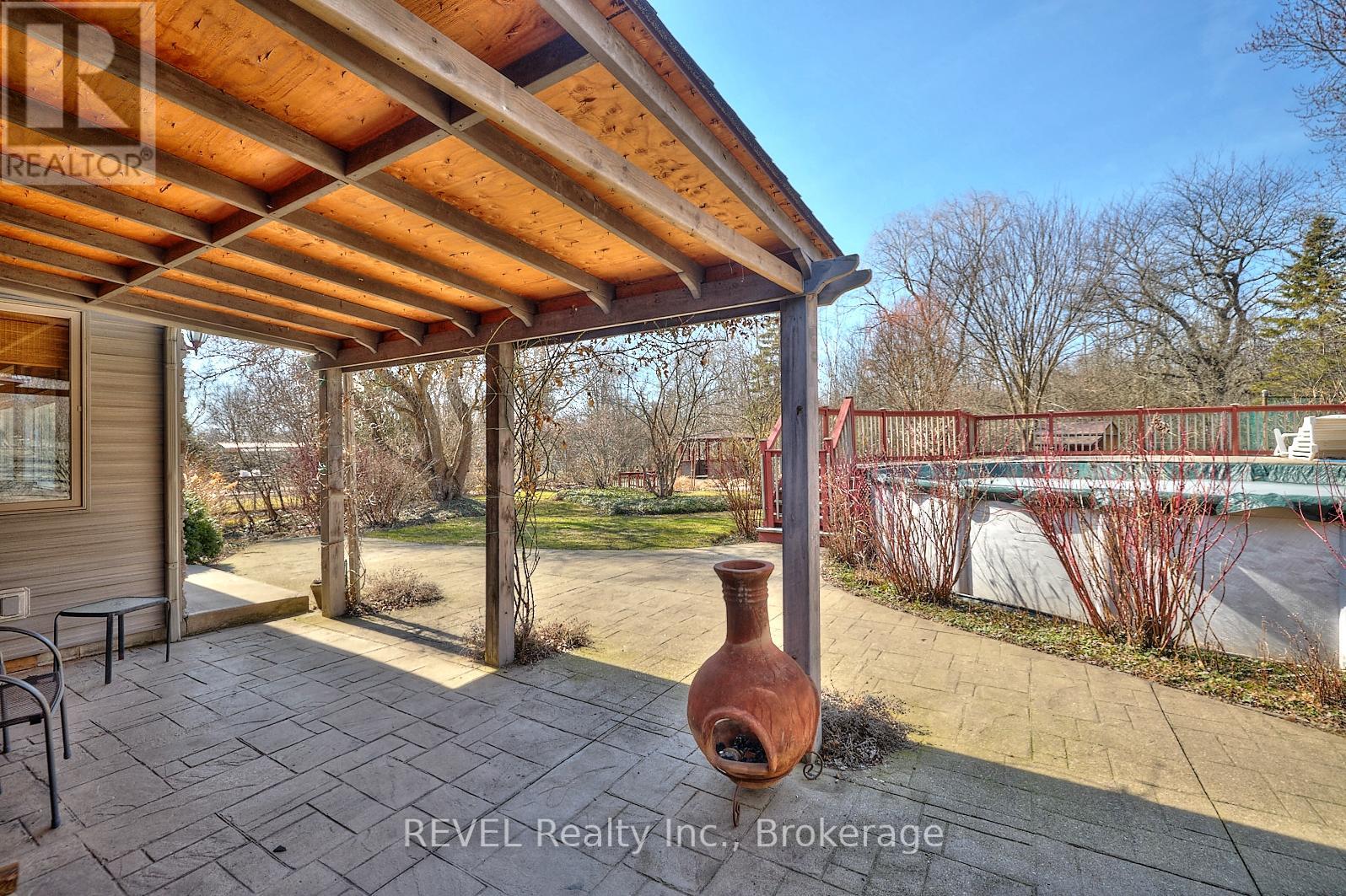 1121 Pettit Road, Fort Erie (Crescent Park), Ontario  L2A 5A2 - Photo 34 - X12195211