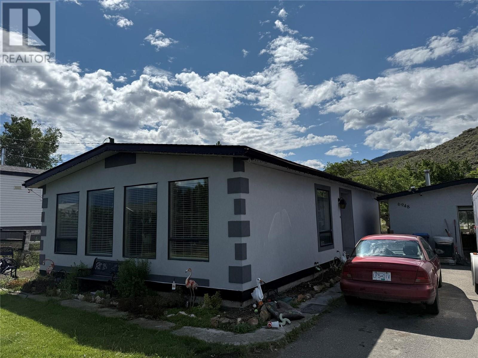 Property at 6948 VISTA Drive image 4