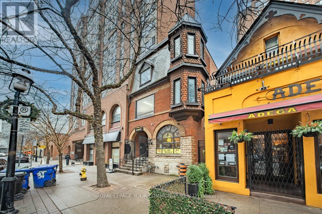 31 Elm Street, Toronto (Bay Street Corridor), Ontario  M5G 1H1 - Photo 1 - C12194927