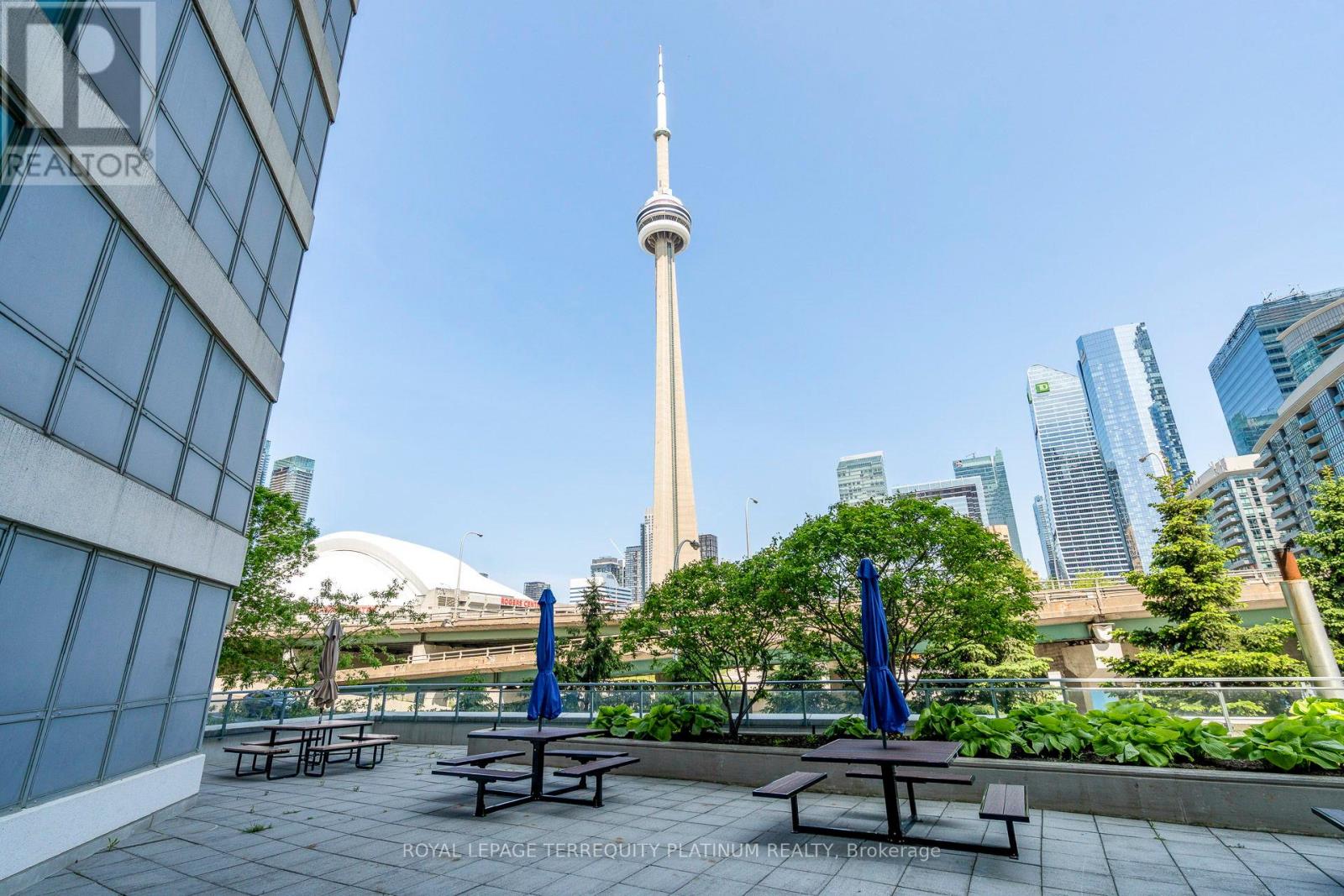 702 - 228 Queens Quay W, Toronto (Waterfront Communities), Ontario  M5J 2X1 - Photo 34 - C12194931