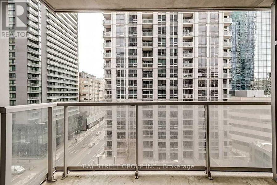 207 - 761 Bay Street, Toronto, Ontario  M5G 2R2 - Photo 12 - C12195005