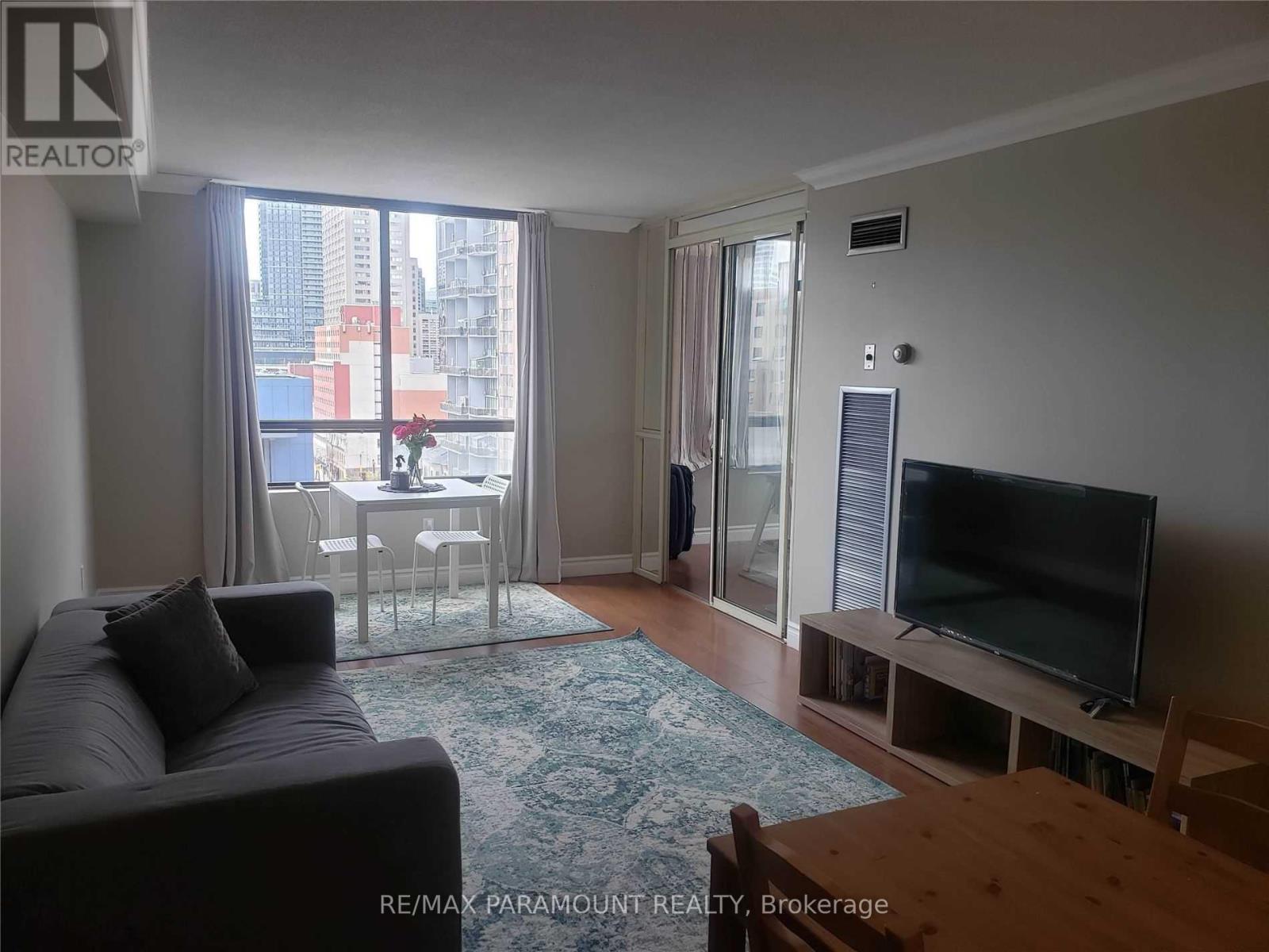 1102 - 117 Gerrard Street E, Toronto, Ontario  M5B 2L4 - Photo 6 - C12195116