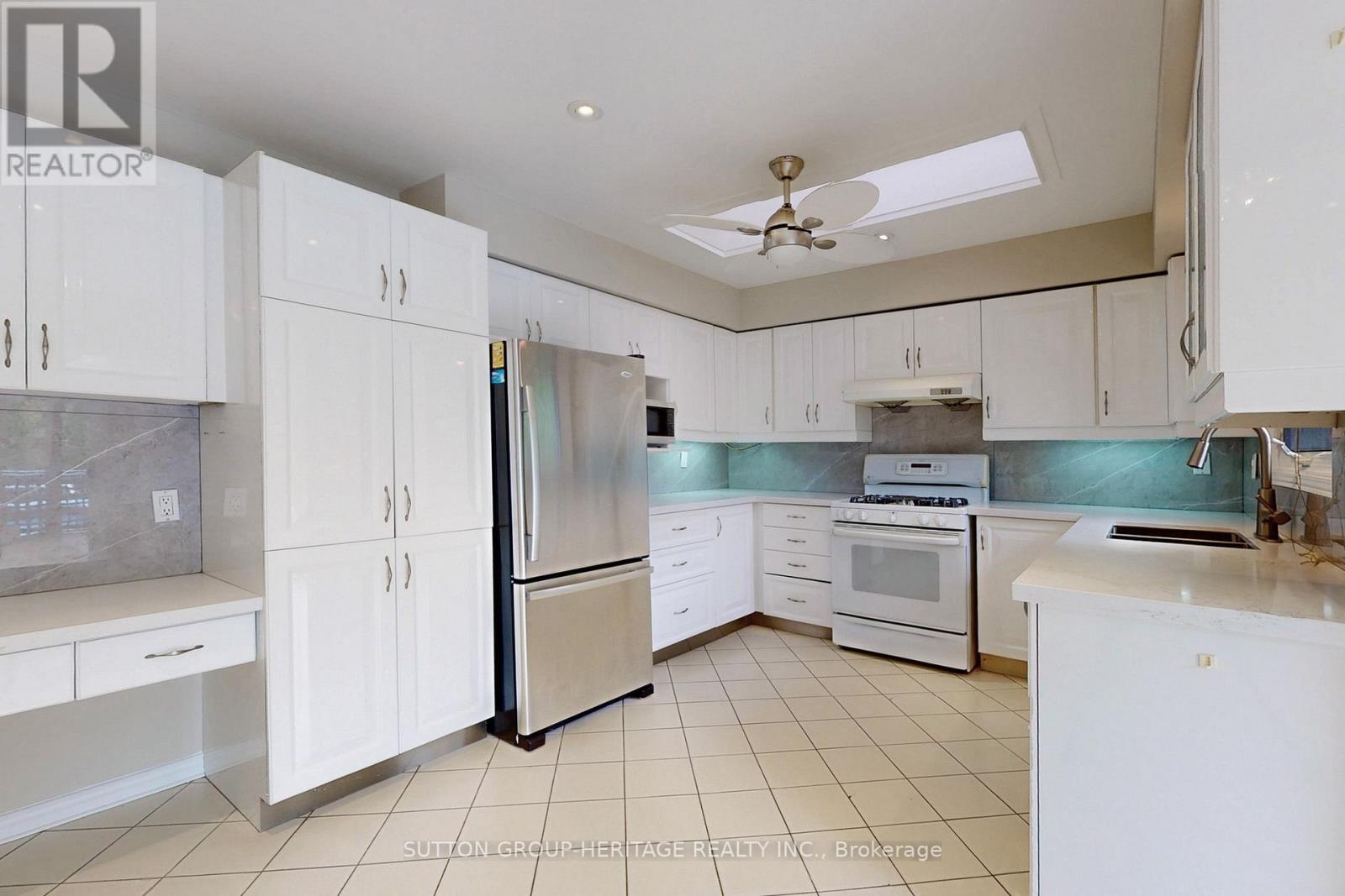 1248 Abbey Road, Pickering, Ontario  L1X 1W2 - Photo 13 - E12194940