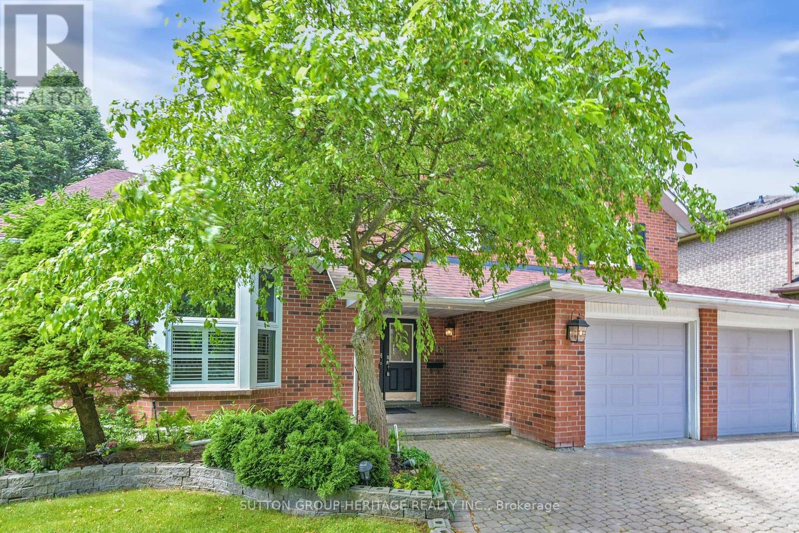 1248 Abbey Road, Pickering, Ontario  L1X 1W2 - Photo 2 - E12194940