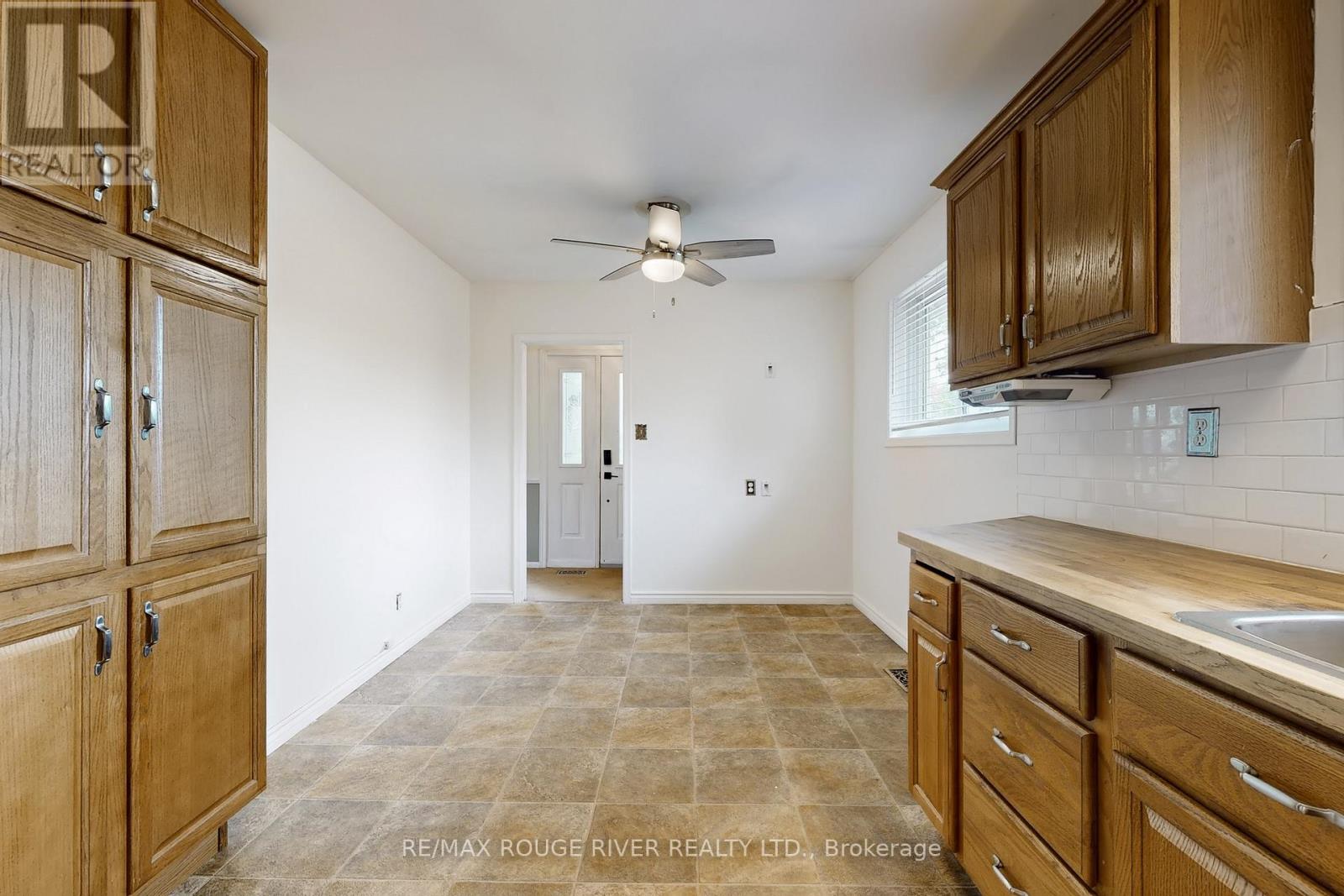 1373 Poprad Avenue, Pickering, Ontario  L1W 1L2 - Photo 9 - E12194949