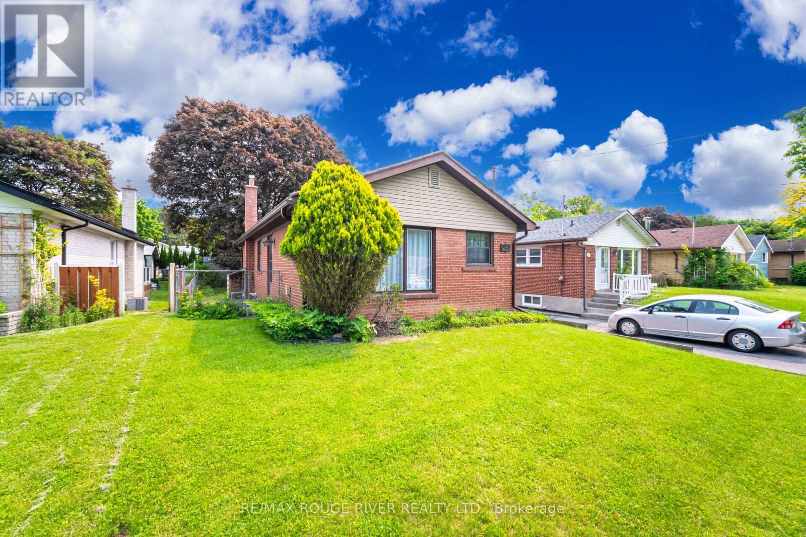 32 Bow Valley Drive, Toronto, Ontario  M1G 3J6 - Photo 2 - E12195014