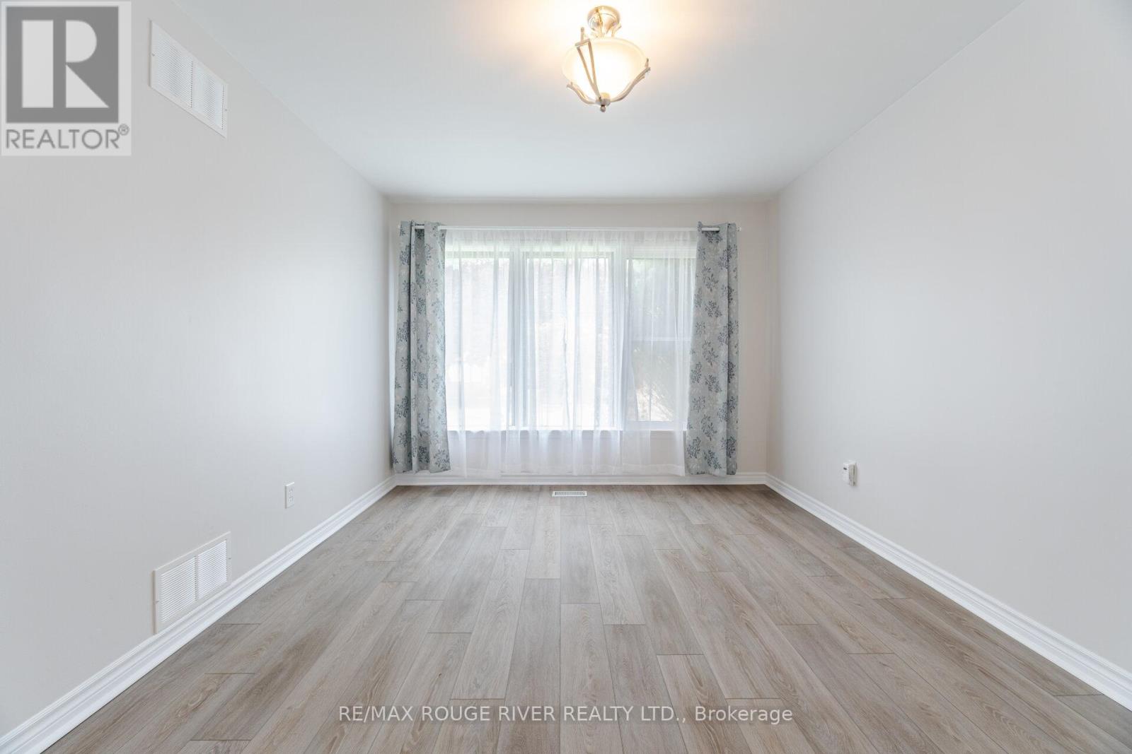 32 Bow Valley Drive, Toronto, Ontario  M1G 3J6 - Photo 7 - E12195014