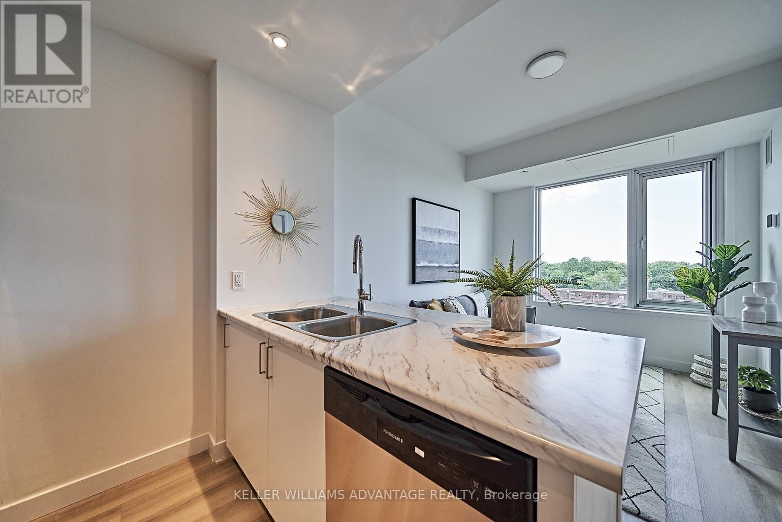 503 - 2382 Kingston Road, Toronto, Ontario  M1N 0C5 - Photo 8 - E12195126
