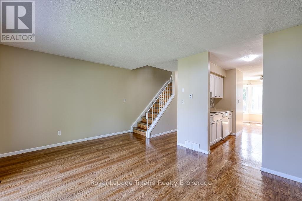 10 - 10 Dufferin Street, Norwich, Ontario  N0J 1P0 - Photo 16 - X12195234