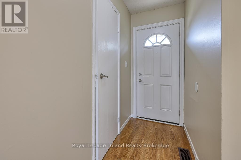 10 - 10 Dufferin Street, Norwich, Ontario  N0J 1P0 - Photo 8 - X12195234