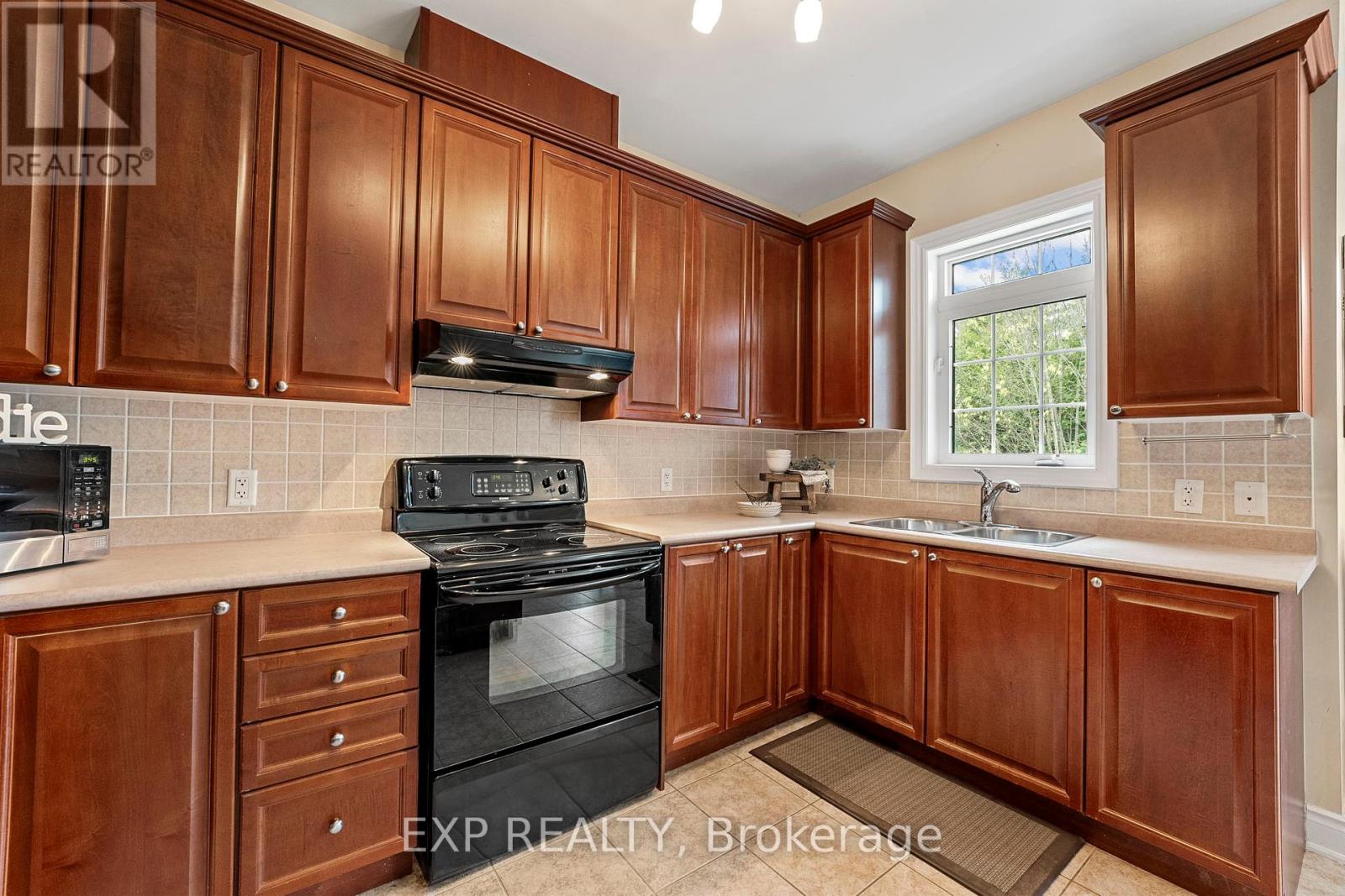 54 Stonecliffe Crescent, Aurora (Aurora Estates), Ontario  L4G 7Z6 - Photo 16 - N12194907